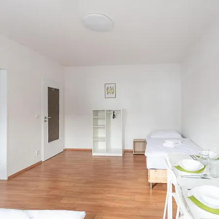 T&K Apartments-Comfortable 2 And 3 Room Apartments In Oberhausen Оберхаузен Экстерьер фото
