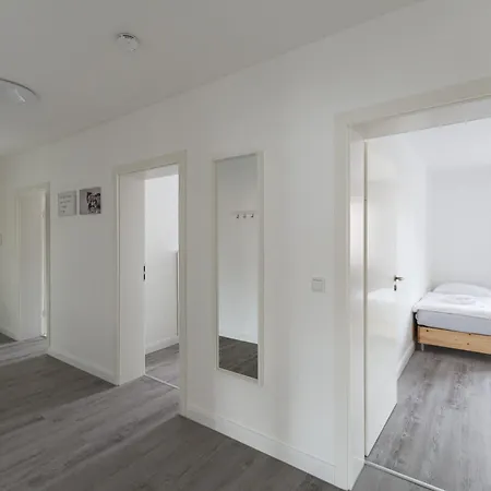 T&K Apartments-Comfortable 2 And 3 Room Apartments In Oberhausen Оберхаузен Экстерьер фото