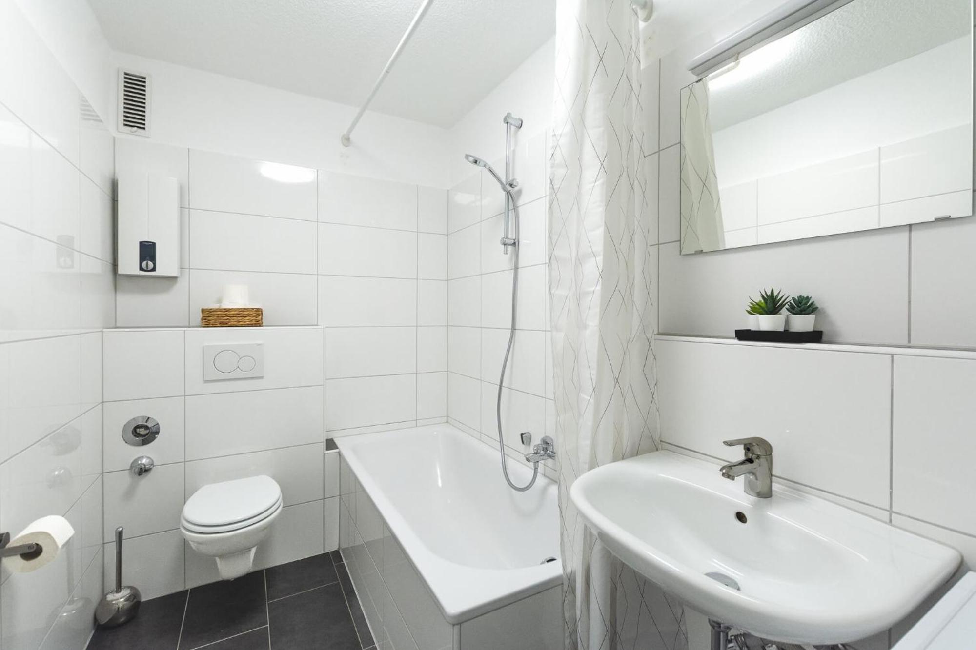 T&k Apartments-comfortable 2 And 3 In Oberhausen Apartment Oberhausen (North Rhine-Westphalia)