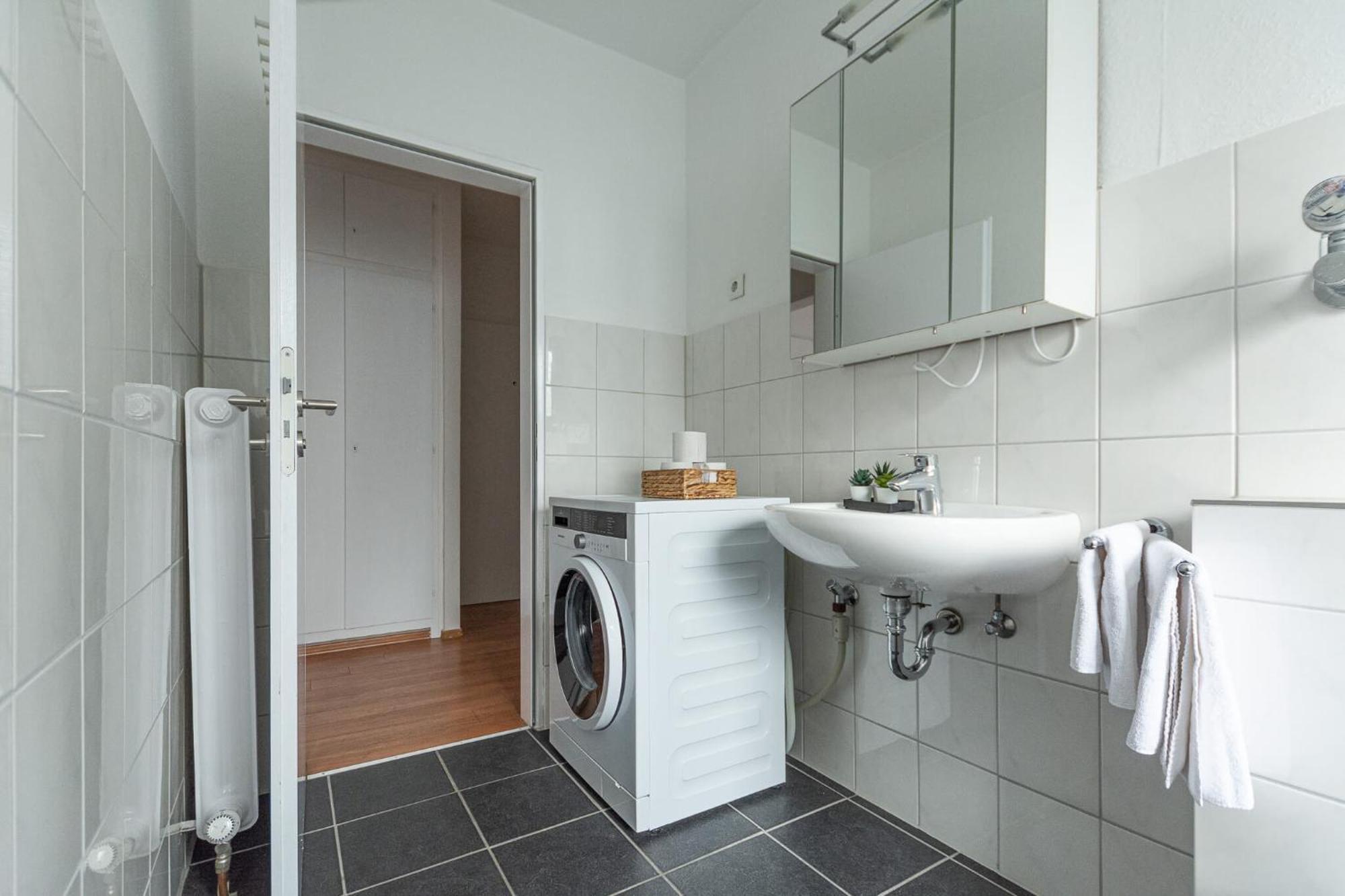 T&k Apartments-comfortable 2 And 3 In Oberhausen Apartment