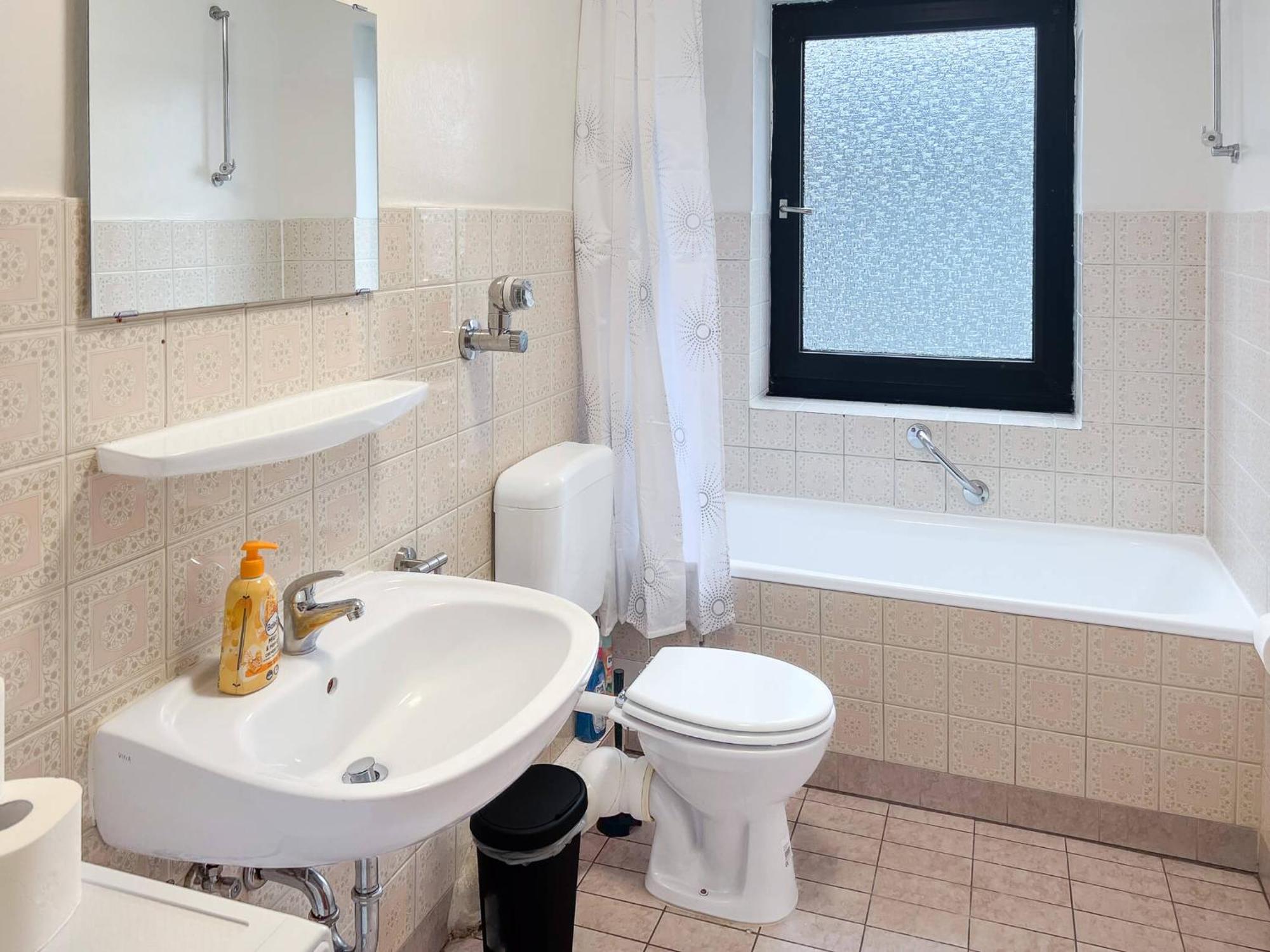 Apartment T&k Apartments-comfortable 2 And 3 In Oberhausen Oberhausen (North Rhine-Westphalia)